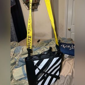 Off White versatile diagonal shoulder/crossbody bag